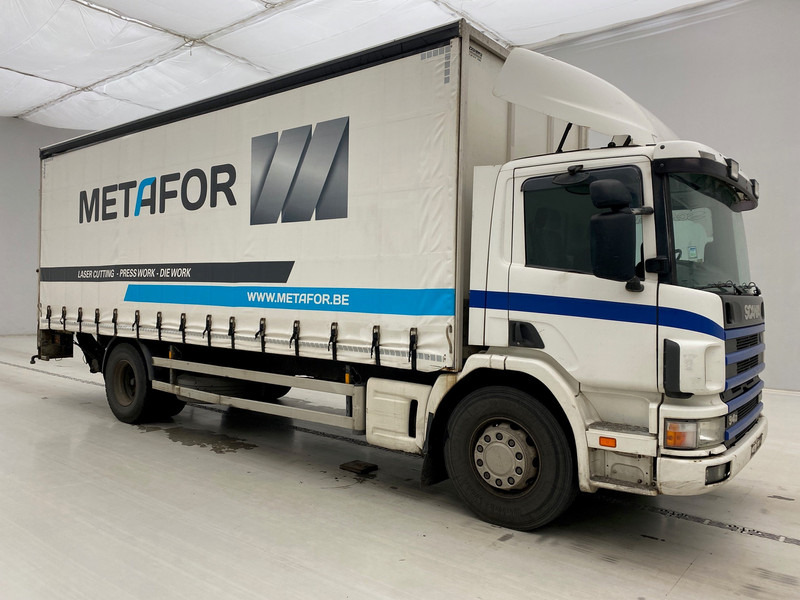 Scania P94.220 - Curtainsider truck: picture 3 Scania P94.220 - Curtainsider truck: picture 3