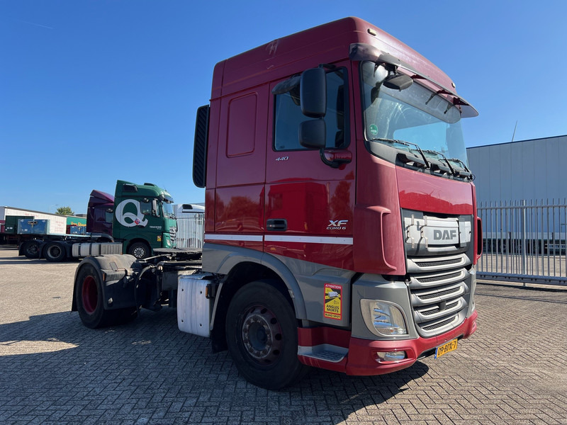 DAF XF106.440 Space Cab - Tractor unit: picture 3 DAF XF106.440 Space Cab - Tractor unit: picture 3