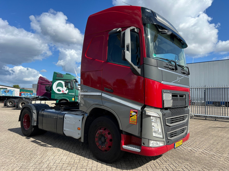 Volvo FH13.420 Globetrotter - ADR - Tractor unit: picture 3 Volvo FH13.420 Globetrotter - ADR - Tractor unit: picture 3