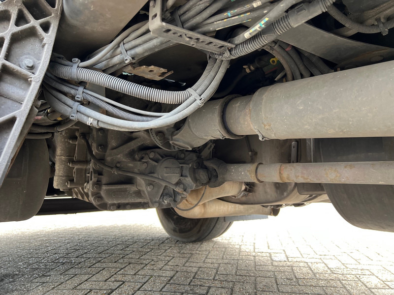 Tractor unit Volvo FH13.420 Globetrotter - ADR: picture 16 Tractor unit Volvo FH13.420 Globetrotter - ADR: picture 16