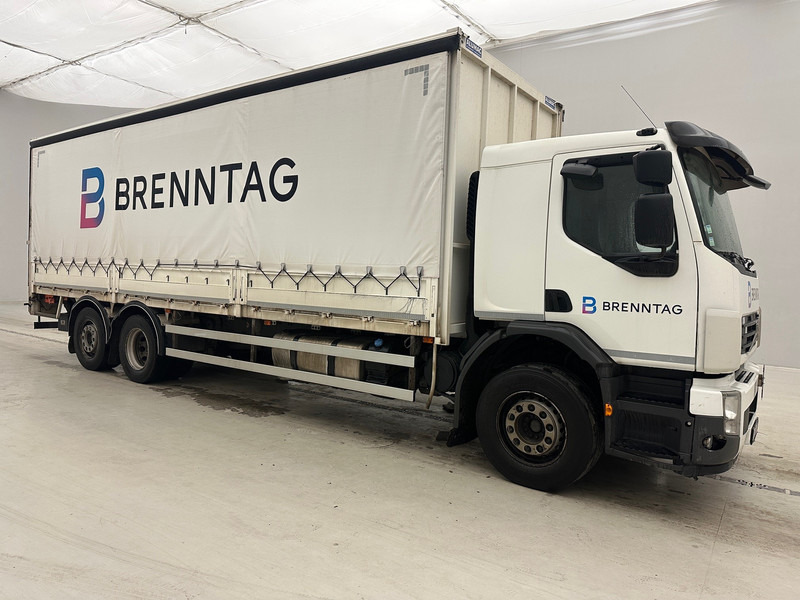 Volvo FE 300 - 6x2 - Curtainsider truck: picture 3 Volvo FE 300 - 6x2 - Curtainsider truck: picture 3