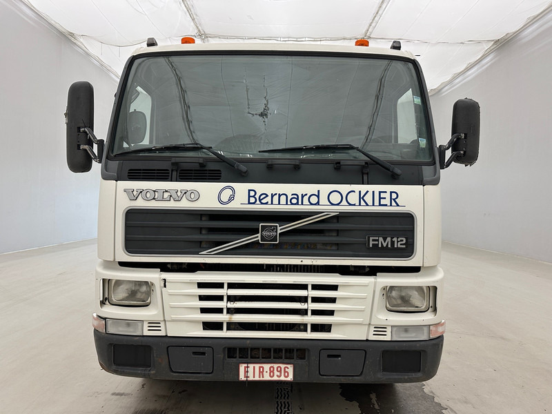 Volvo FM12.380 - 6x4 - Hook lift truck: picture 2 Volvo FM12.380 - 6x4 - Hook lift truck: picture 2