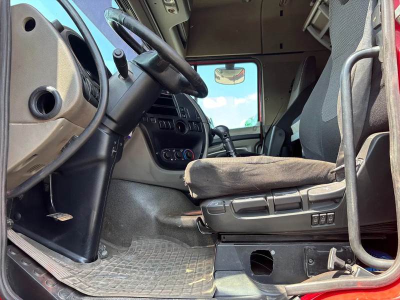 DAF XF 105.460 6X4 Spacecab Steelsuspension Manual geabox - Tractor unit: picture 5 DAF XF 105.460 6X4 Spacecab Steelsuspension Manual geabox - Tractor unit: picture 5