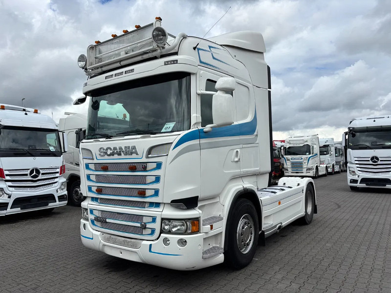 Scania R560 V8 Highline Euro 5 Retarder - Tractor unit: picture 1 Scania R560 V8 Highline Euro 5 Retarder - Tractor unit: picture 1
