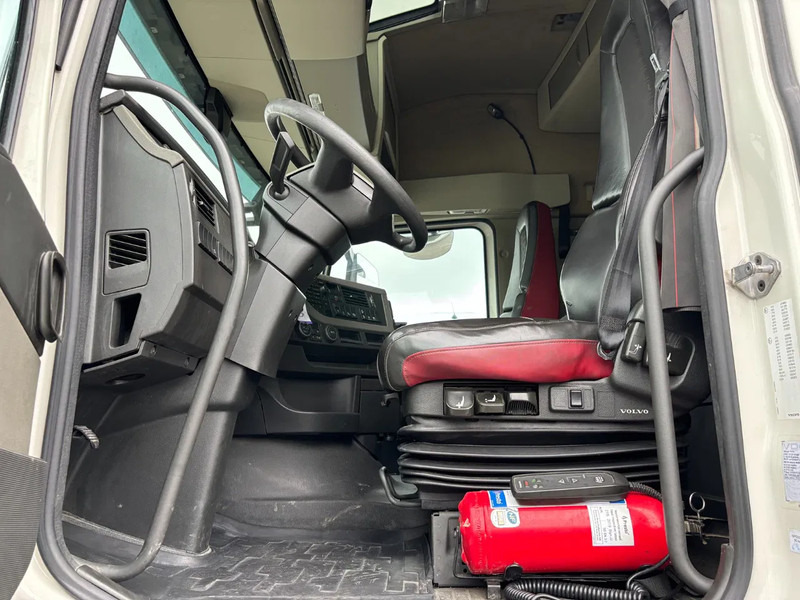 Volvo FH 500 Globetrotter Euro 6 - Tractor unit: picture 5 Volvo FH 500 Globetrotter Euro 6 - Tractor unit: picture 5