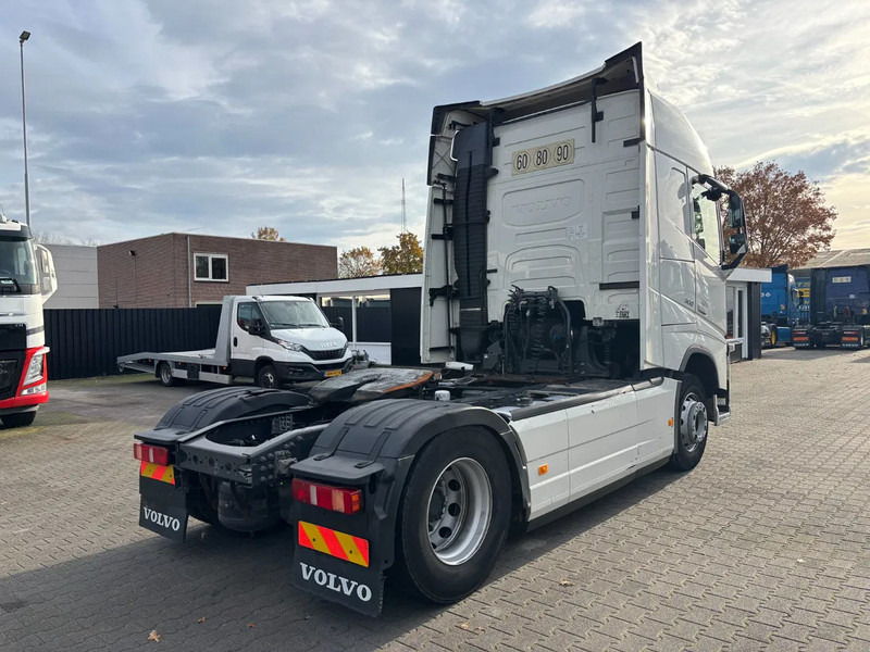 Volvo FH 500 Globetrotter Euro 6 - Tractor unit: picture 4 Volvo FH 500 Globetrotter Euro 6 - Tractor unit: picture 4