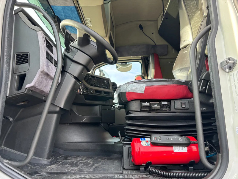 Volvo FH 500 Globetrotter Euro 6 - Tractor unit: picture 5 Volvo FH 500 Globetrotter Euro 6 - Tractor unit: picture 5