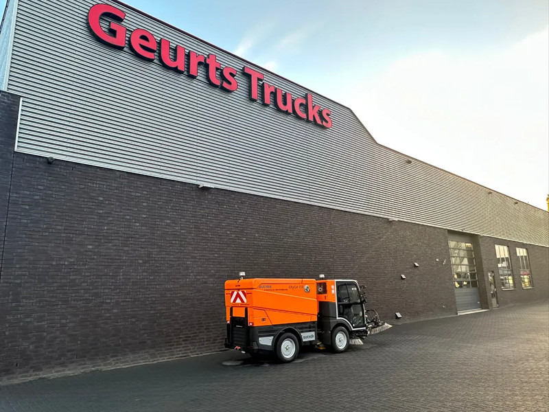 Bucher CITYCAT V20 - Road sweeper: picture 5 Bucher CITYCAT V20 - Road sweeper: picture 5