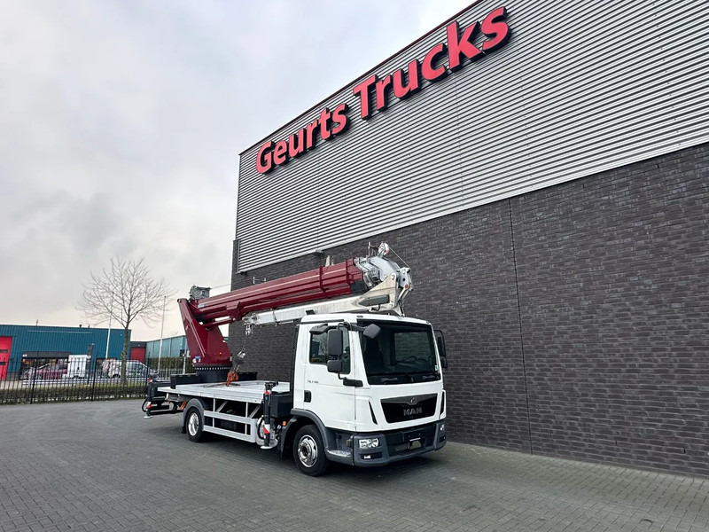MAN TGL 7.180 4X2 BB BOCKER AK37/4000 + JIB MONTAGEKRAN/DACHDECKERKRAN/ROOFCRANE/KRAAN/KRAN/GRUA - Crane truck: picture 5 MAN TGL 7.180 4X2 BB BOCKER AK37/4000 + JIB MONTAGEKRAN/DACHDECKERKRAN/ROOFCRANE/KRAAN/KRAN/GRUA - Crane truck: picture 5