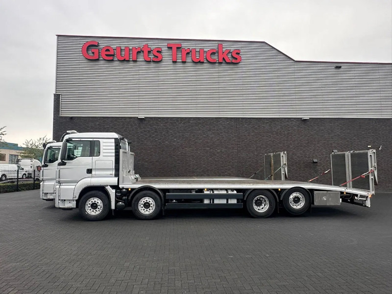 MAN TGS 35.470 8X2 OPRIJWAGEN/MACHINE TRANSPORTER/PLATEAU/ - Autotransporter truck: picture 2 MAN TGS 35.470 8X2 OPRIJWAGEN/MACHINE TRANSPORTER/PLATEAU/ - Autotransporter truck: picture 2