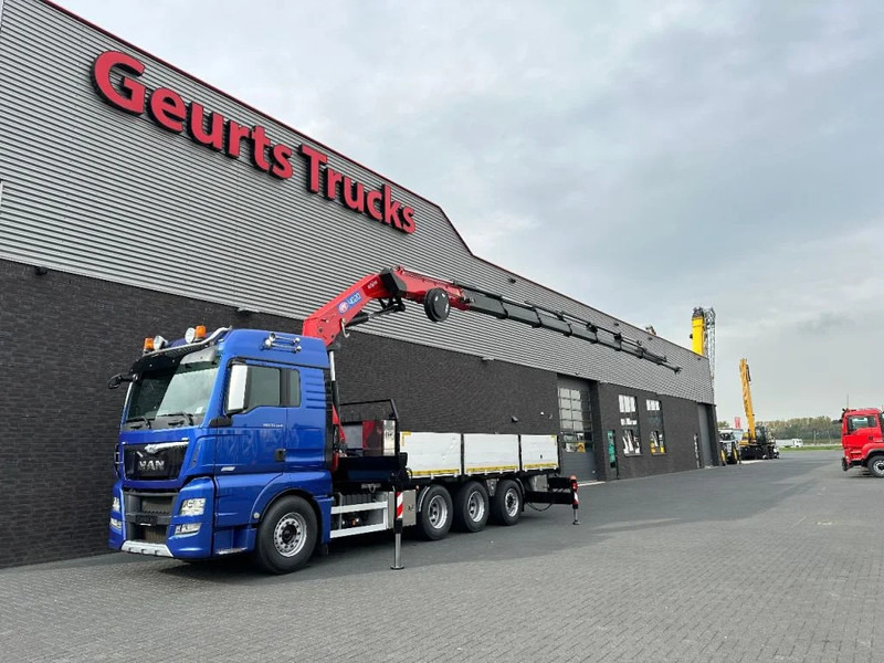 MAN TGX 33.560 8X4 TRIDEM + HMF 4020-K8 KRAAN/KRAN/CRANE/GRUA - Crane truck: picture 2 MAN TGX 33.560 8X4 TRIDEM + HMF 4020-K8 KRAAN/KRAN/CRANE/GRUA - Crane truck: picture 2