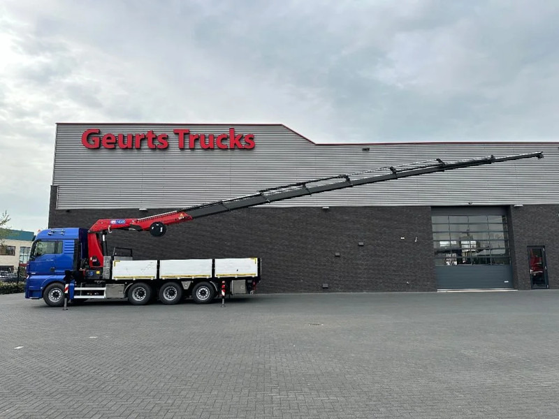 MAN TGX 33.560 8X4 TRIDEM + HMF 4020-K8 KRAAN/KRAN/CRANE/GRUA - Crane truck: picture 4 MAN TGX 33.560 8X4 TRIDEM + HMF 4020-K8 KRAAN/KRAN/CRANE/GRUA - Crane truck: picture 4