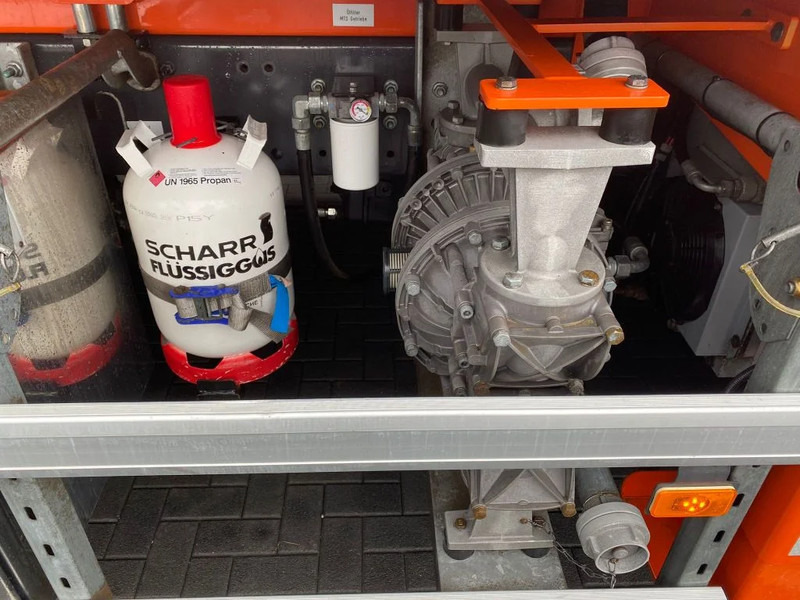 Vacuum truck Volvo FMX 510 8X4 TRIDEM + MTS DINO 5 SAUGBAGGER/SUCTIONEXAVATOR/GRONDZUIGER: picture 14