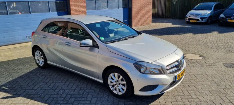 Mercedes-Benz A-Klasse 180 automaat.. 180 automaat - Car: picture 5 Mercedes-Benz A-Klasse 180 automaat.. 180 automaat - Car: picture 5