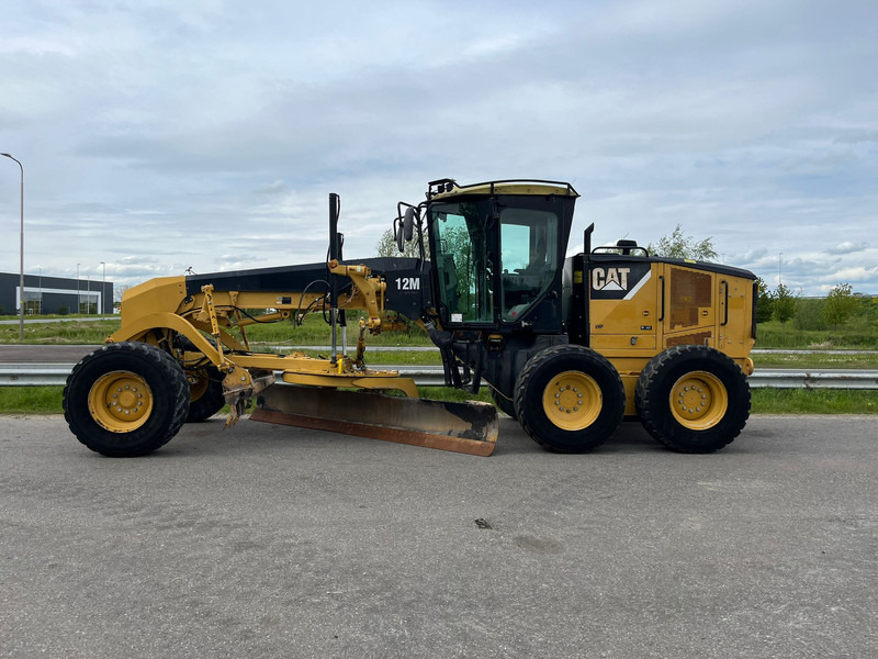 Caterpillar 12M Motor Grader - Grader: picture 1 Caterpillar 12M Motor Grader - Grader: picture 1