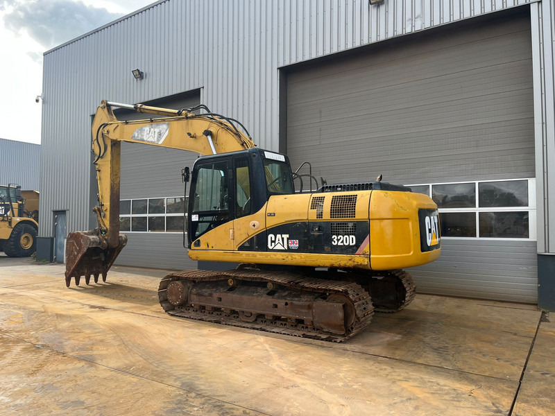 Caterpillar 320D - bucket with teeth - Crawler excavator: picture 3 Caterpillar 320D - bucket with teeth - Crawler excavator: picture 3