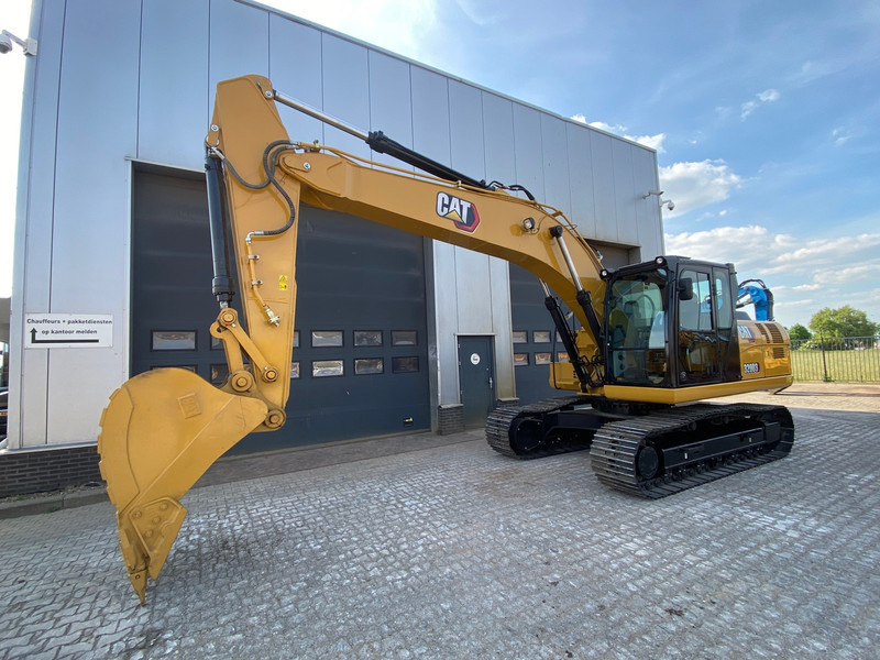Caterpillar 320D3 - NEW / bucket with teeth / hammerlines - Crawler excavator: picture 2 Caterpillar 320D3 - NEW / bucket with teeth / hammerlines - Crawler excavator: picture 2
