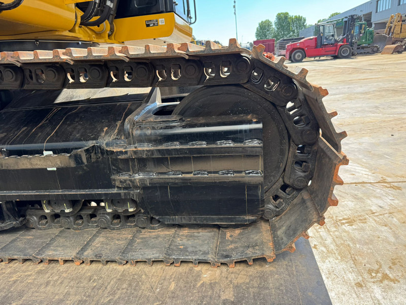 New Crawler excavator Caterpillar 323D3: picture 16