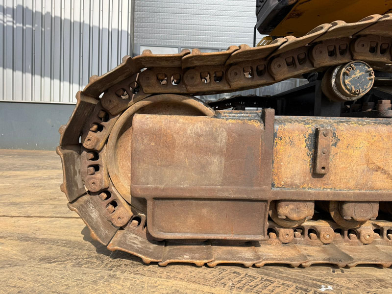 Crawler excavator Caterpillar 352F: picture 9