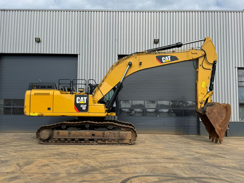 Crawler excavator Caterpillar 352F: picture 6