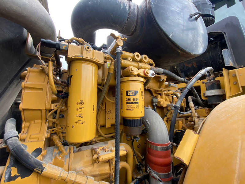 Wheel loader Caterpillar 980H: picture 11