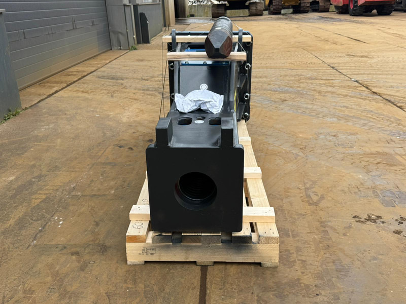 Hammer HS3200 - Hydraulic hammer: picture 5 Hammer HS3200 - Hydraulic hammer: picture 5
