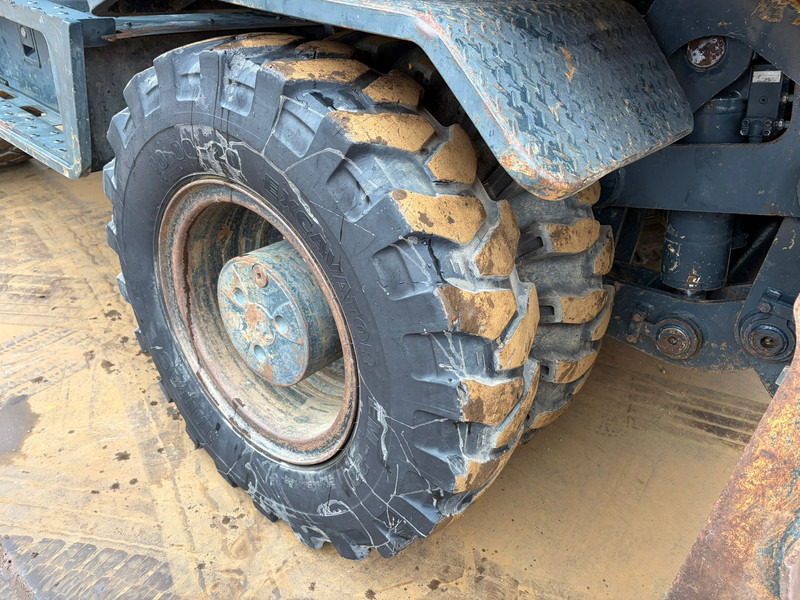 Wheel excavator Hyundai Robex 180W-9A: picture 12