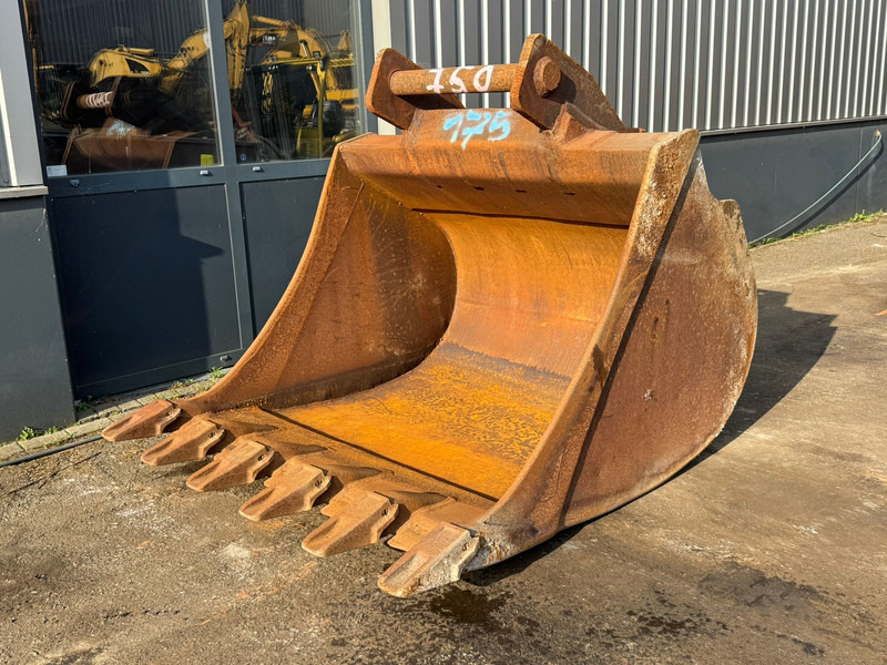 Onbekend HH6-1750 HS40 - Bucket: picture 1 Onbekend HH6-1750 HS40 - Bucket: picture 1