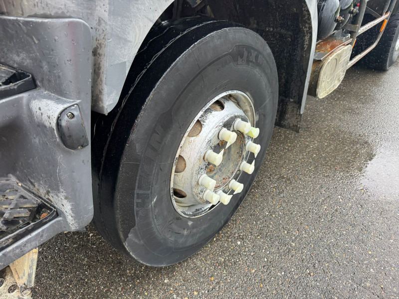 Leasing of Renault Kerax 320.26 dCI 6x4 Kipper Renault Kerax 320.26 dCI 6x4 Kipper: picture 12