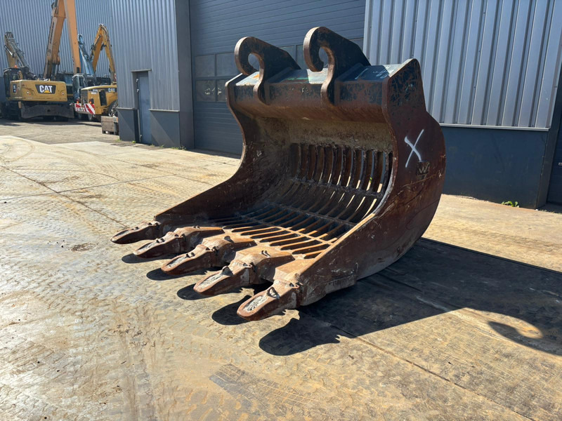 Verachtert Skeleton bucket with teeth CW70 for 374F - Bucket: picture 3 Verachtert Skeleton bucket with teeth CW70 for 374F - Bucket: picture 3