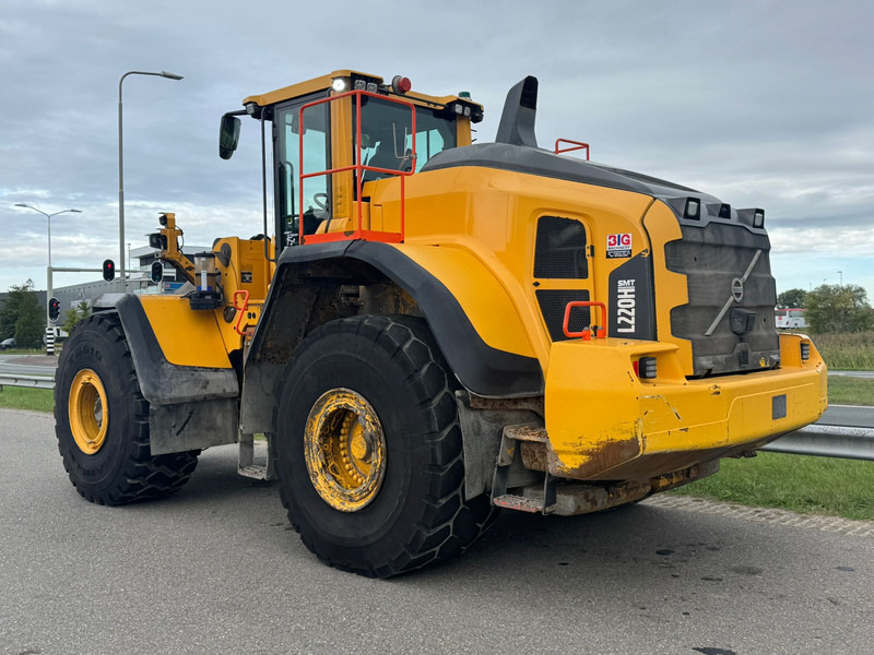 Volvo L220H - Wheel loader: picture 3 Volvo L220H - Wheel loader: picture 3