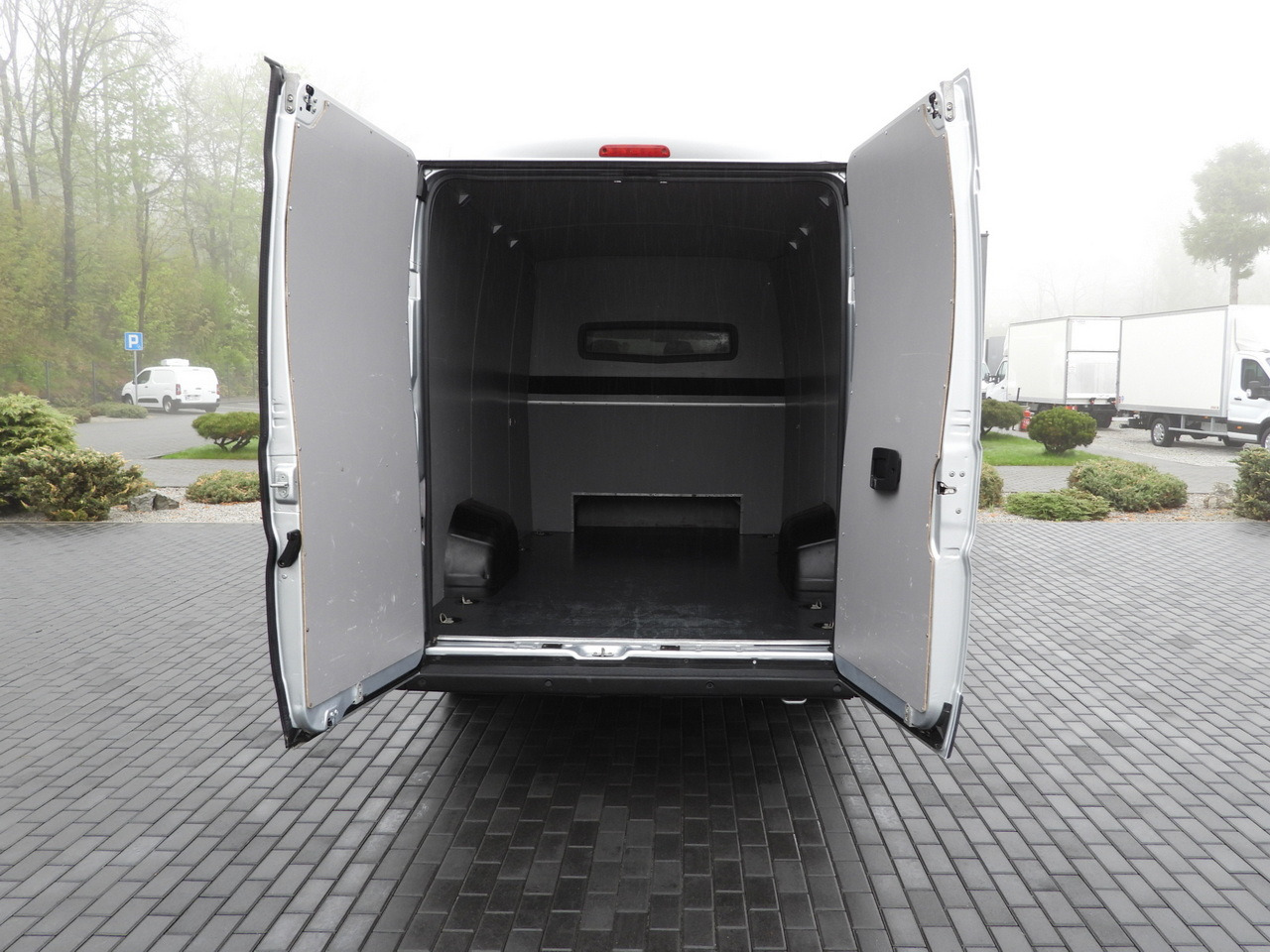 Panel van CITROEN JUMPER  BOX DELIVERY VAN 7 SEATS CRUISE CONTROL LED LIGHTS AIR CONDITIONING  165HP: picture 12
