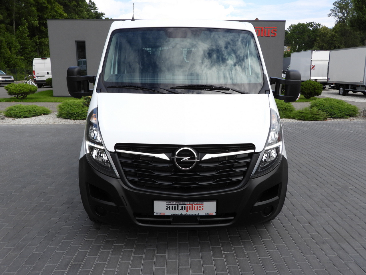 OPEL MOVANO TIPPER DOUBLE CABIN DOKA 7 SEATS LED LIGHTS TWIN WHEELS AIR CONDITIONING 145HP - Commercial vehicle: picture 5 OPEL MOVANO TIPPER DOUBLE CABIN DOKA 7 SEATS LED LIGHTS TWIN WHEELS AIR CONDITIONING 145HP - Commercial vehicle: picture 5