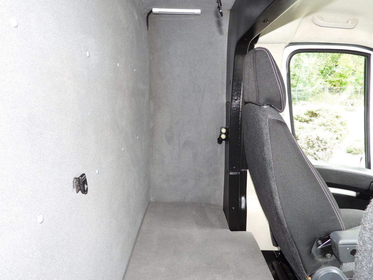Curtain side van FIAT DUCATO TARPAULIN 9 PALLETS CRUISE CONTROL LED LIGHTS PNEUMATICS AIR CONDITIONING  180HP: picture 42 Curtain side van FIAT DUCATO TARPAULIN 9 PALLETS CRUISE CONTROL LED LIGHTS PNEUMATICS AIR CONDITIONING  180HP: picture 42