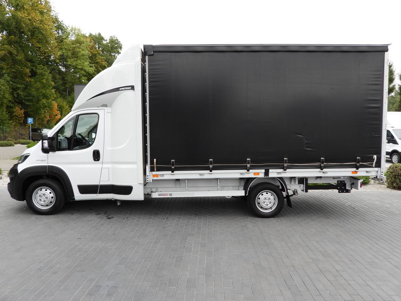 Curtain side van FIAT DUCATO TARPAULIN 9 PALLETS CRUISE CONTROL LED LIGHTS PNEUMATICS AIR CONDITIONING  180HP: picture 9 Curtain side van FIAT DUCATO TARPAULIN 9 PALLETS CRUISE CONTROL LED LIGHTS PNEUMATICS AIR CONDITIONING  180HP: picture 9