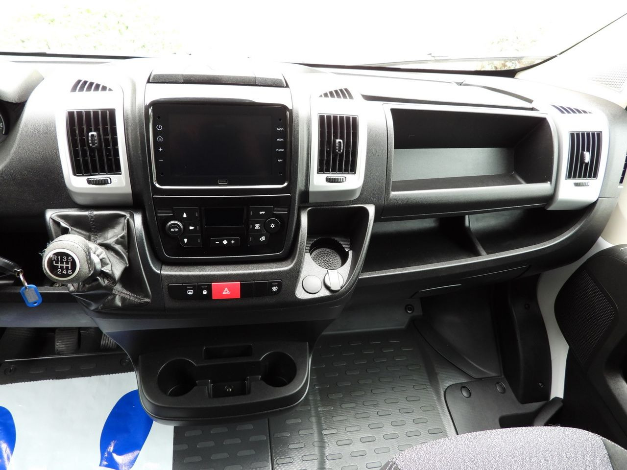 Curtain side van FIAT DUCATO TARPAULIN 9 PALLETS CRUISE CONTROL LED LIGHTS PNEUMATICS AIR CONDITIONING  180HP: picture 37 Curtain side van FIAT DUCATO TARPAULIN 9 PALLETS CRUISE CONTROL LED LIGHTS PNEUMATICS AIR CONDITIONING  180HP: picture 37
