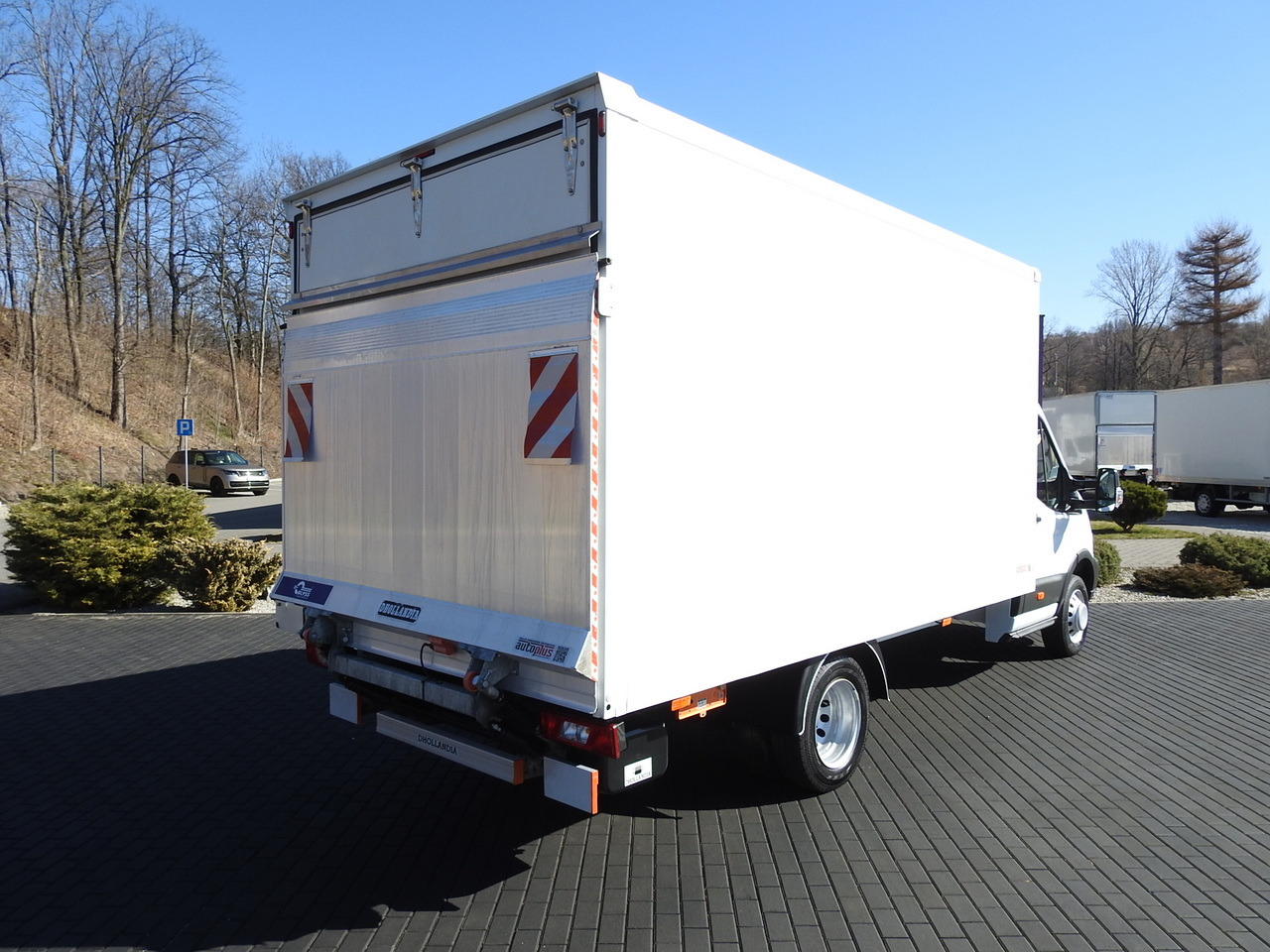 FORD TRANSIT  BOX LIFT 8 PALLETS TWIN WHEELS AIR CONDITIONING  130HP - Refrigerated van: picture 3 FORD TRANSIT  BOX LIFT 8 PALLETS TWIN WHEELS AIR CONDITIONING  130HP - Refrigerated van: picture 3