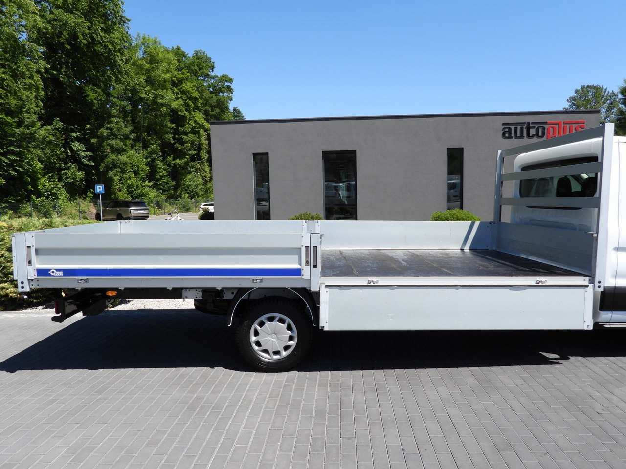Open body delivery van FORD TRANSIT  STAKE BODY 10 PALLETS CRUISE CONTROL LED LIGHTS PNEUMATICS AIR CONDITIONING  160HP: picture 21