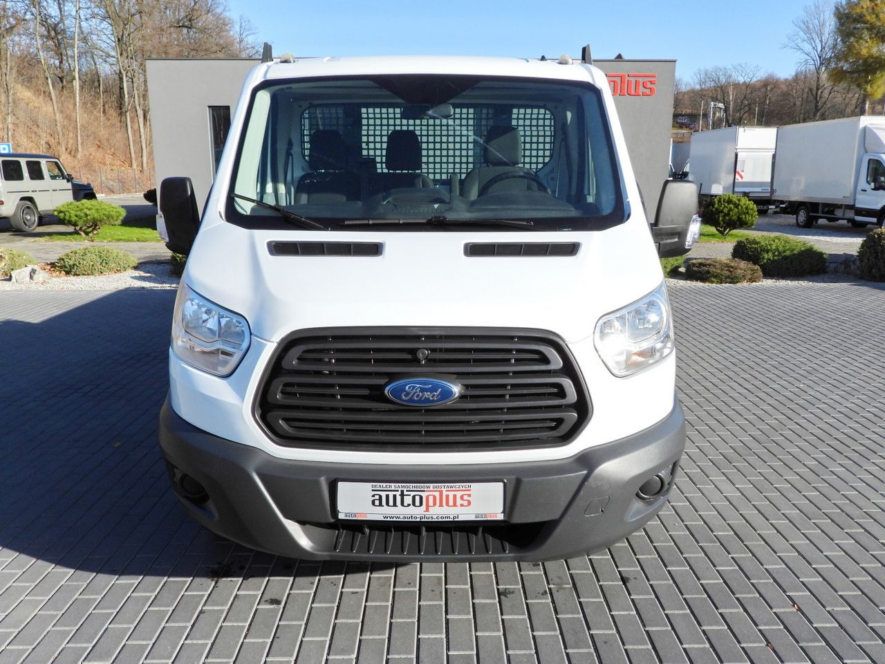 FORD TRANSIT STAKE BODY 8 PALLETS TWIN WHEELS AIR CONDITIONING 155HP - Open body delivery van: picture 5 FORD TRANSIT STAKE BODY 8 PALLETS TWIN WHEELS AIR CONDITIONING 155HP - Open body delivery van: picture 5