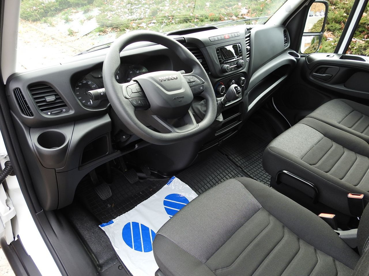 IVECO DAILY 35S16 NEW TARPAULIN LIFT 8 PALLETS CRUISE CONTROL AIR CONDITIONING 160HP - Curtain side van: picture 2 IVECO DAILY 35S16 NEW TARPAULIN LIFT 8 PALLETS CRUISE CONTROL AIR CONDITIONING 160HP - Curtain side van: picture 2