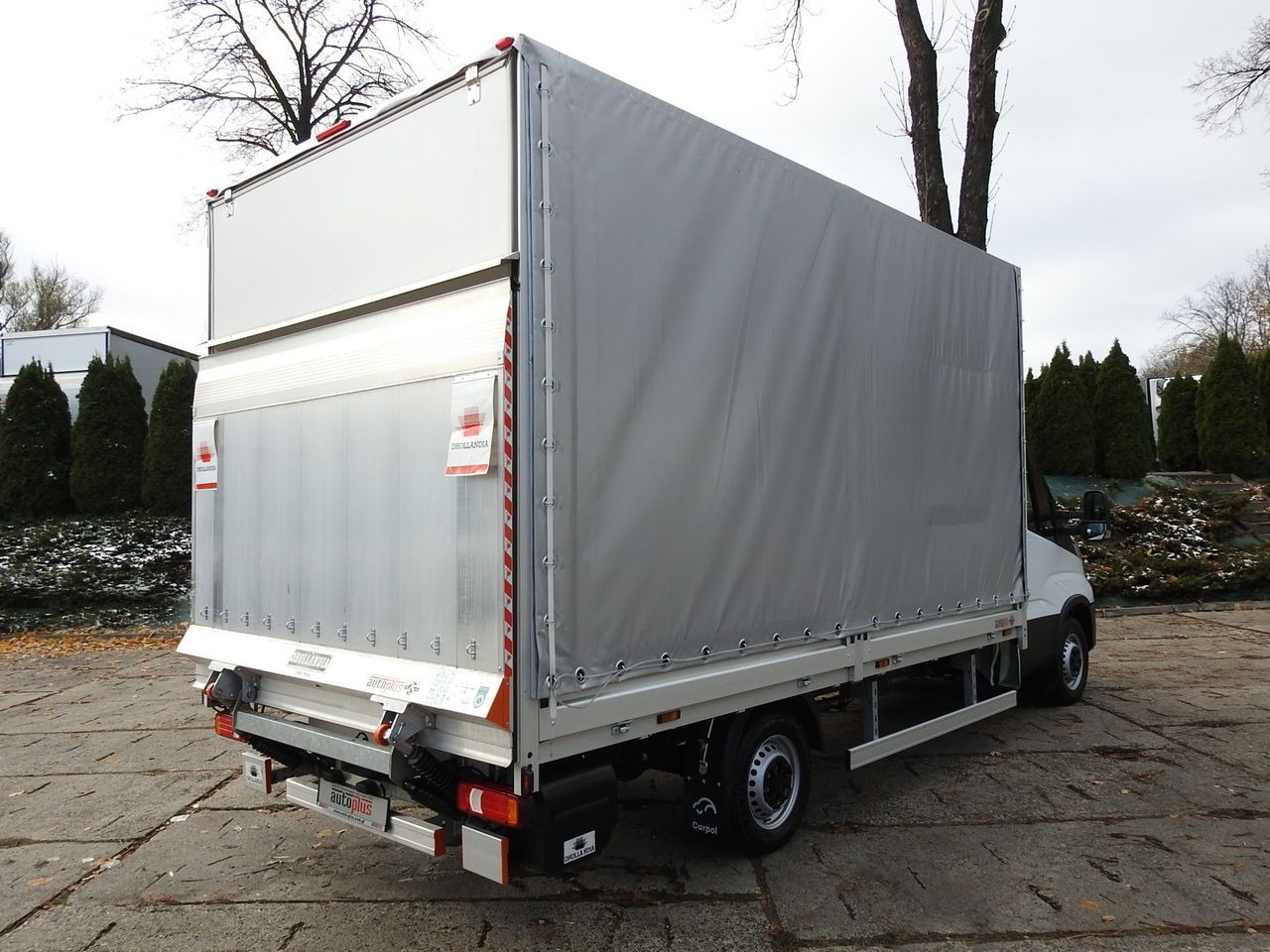 IVECO DAILY 35S16 NEW TARPAULIN LIFT 8 PALLETS CRUISE CONTROL AIR CONDITIONING  160HP - Curtain side van: picture 3 IVECO DAILY 35S16 NEW TARPAULIN LIFT 8 PALLETS CRUISE CONTROL AIR CONDITIONING  160HP - Curtain side van: picture 3
