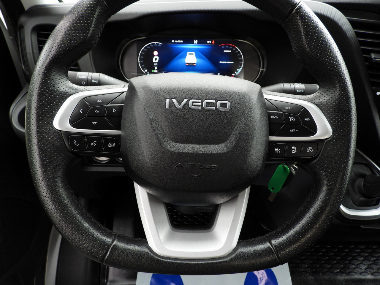 Box van IVECO DAILY 35S18 BOX HI-MATIC LIFT 8 PALLETS CRUISE CONTROL NAVIGATION LED LIGHTS PNEUMATICS AUTOMATIC TRANSMISSION HI-MATIC AIR CONDITIONING  180HP: picture 38