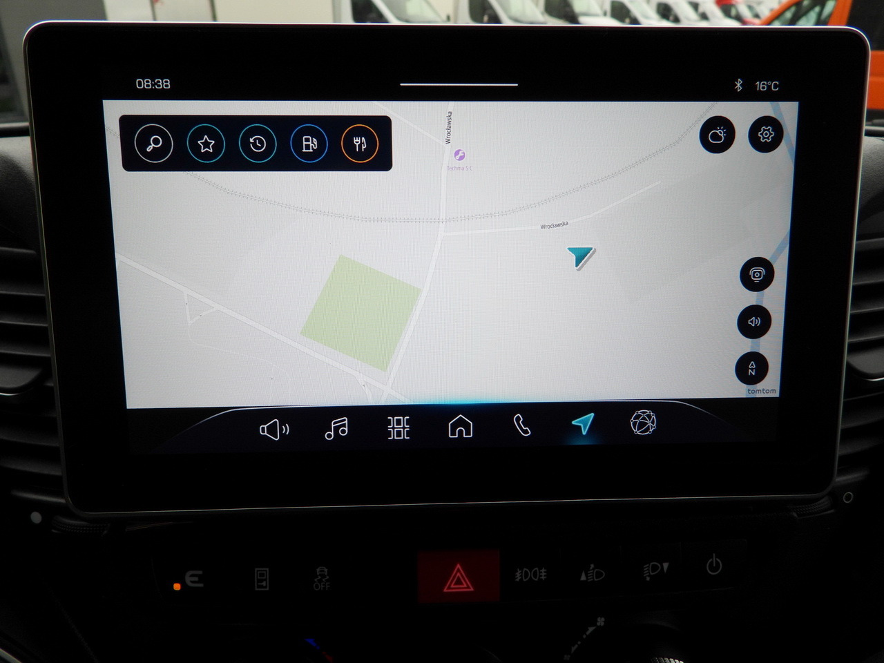 Box van IVECO DAILY 35S18 BOX HI-MATIC LIFT 8 PALLETS CRUISE CONTROL NAVIGATION LED LIGHTS PNEUMATICS AUTOMATIC TRANSMISSION HI-MATIC AIR CONDITIONING  180HP: picture 47