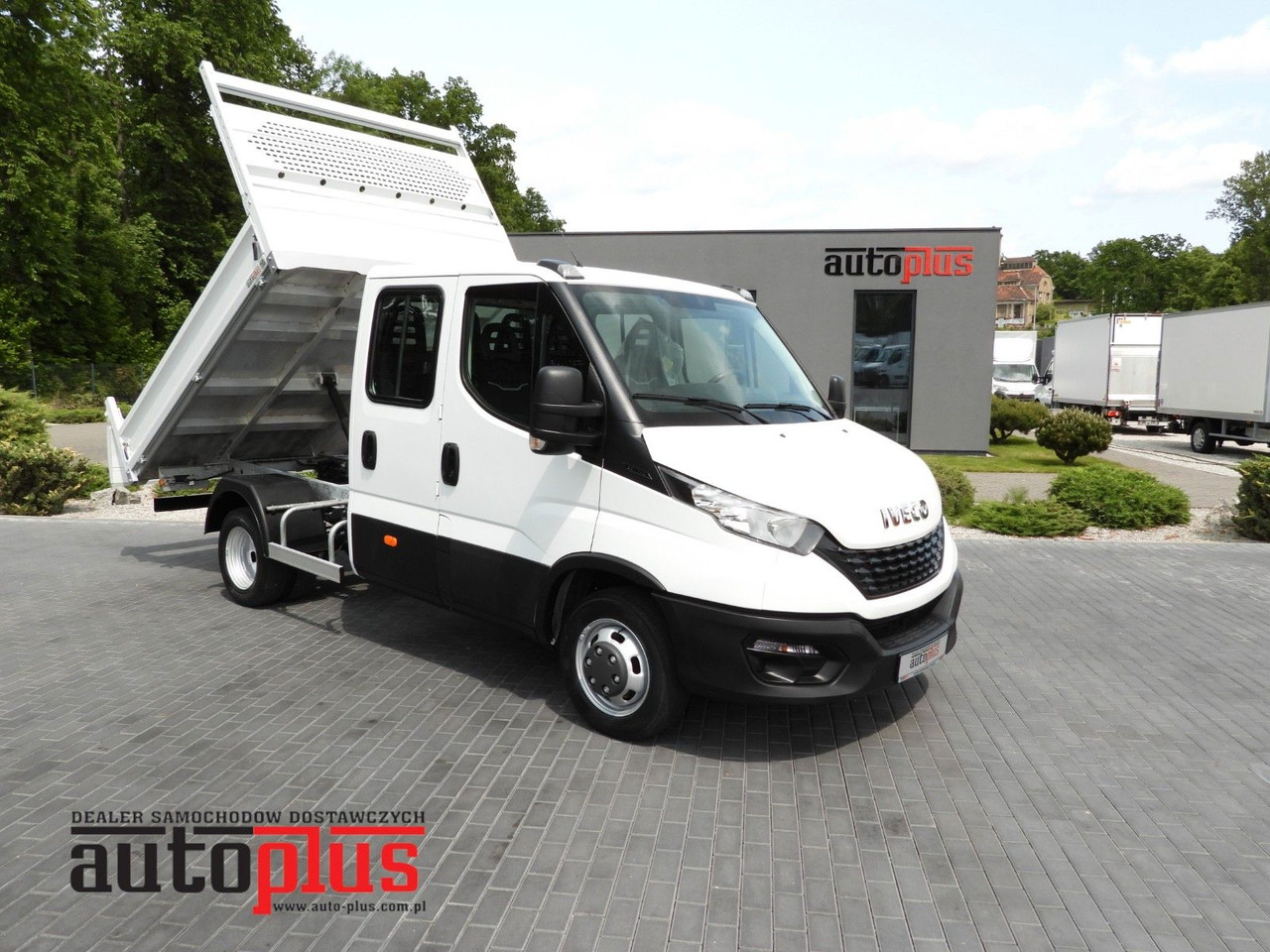 Iveco DAILY 35C14 KIPPER DOPPELKABINE DOKA 6 SITZE A/C - Tipper van, Combi van: picture 1 Iveco DAILY 35C14 KIPPER DOPPELKABINE DOKA 6 SITZE A/C - Tipper van, Combi van: picture 1