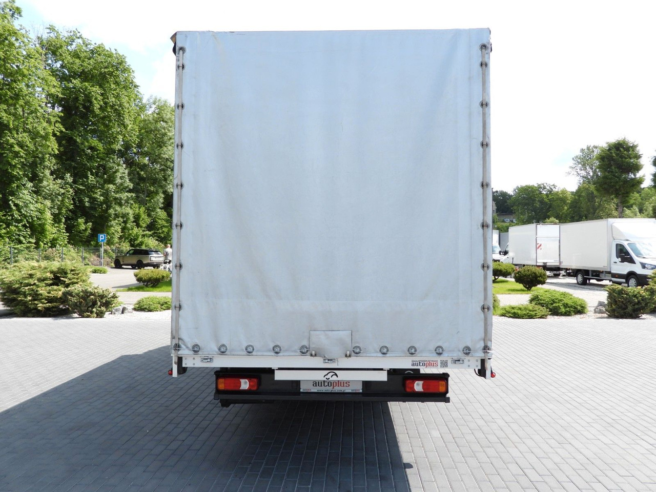 Curtain side van Iveco DAILY 35S18 PRITSCHE PLANE 10 PALETTEN TEMPOMAT: picture 10