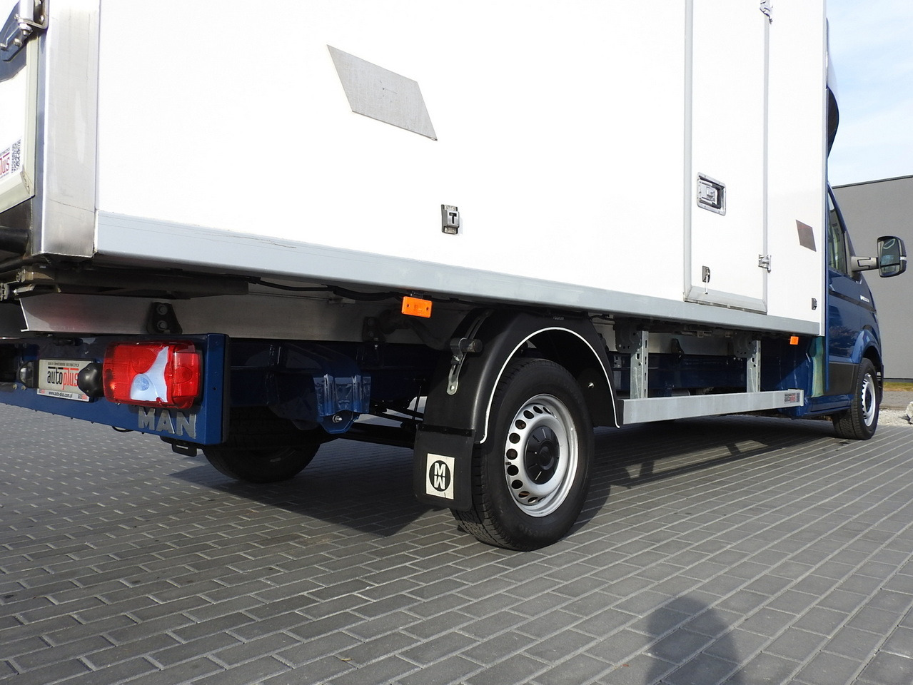 Leasing of MAN TGE 3.180 REGRIGERATOR BOX -5*C 8 PALLETS HEATING FUNCTION CRUISE CONTROL PNEUMATICS AIR CONDITIONING 180HP MAN TGE 3.180 REGRIGERATOR BOX -5*C 8 PALLETS HEATING FUNCTION CRUISE CONTROL PNEUMATICS AIR CONDITIONING 180HP: picture 17 Leasing of MAN TGE 3.180 REGRIGERATOR BOX -5*C 8 PALLETS HEATING FUNCTION CRUISE CONTROL PNEUMATICS AIR CONDITIONING 180HP MAN TGE 3.180 REGRIGERATOR BOX -5*C 8 PALLETS HEATING FUNCTION CRUISE CONTROL PNEUMATICS AIR CONDITIONING 180HP: picture 17