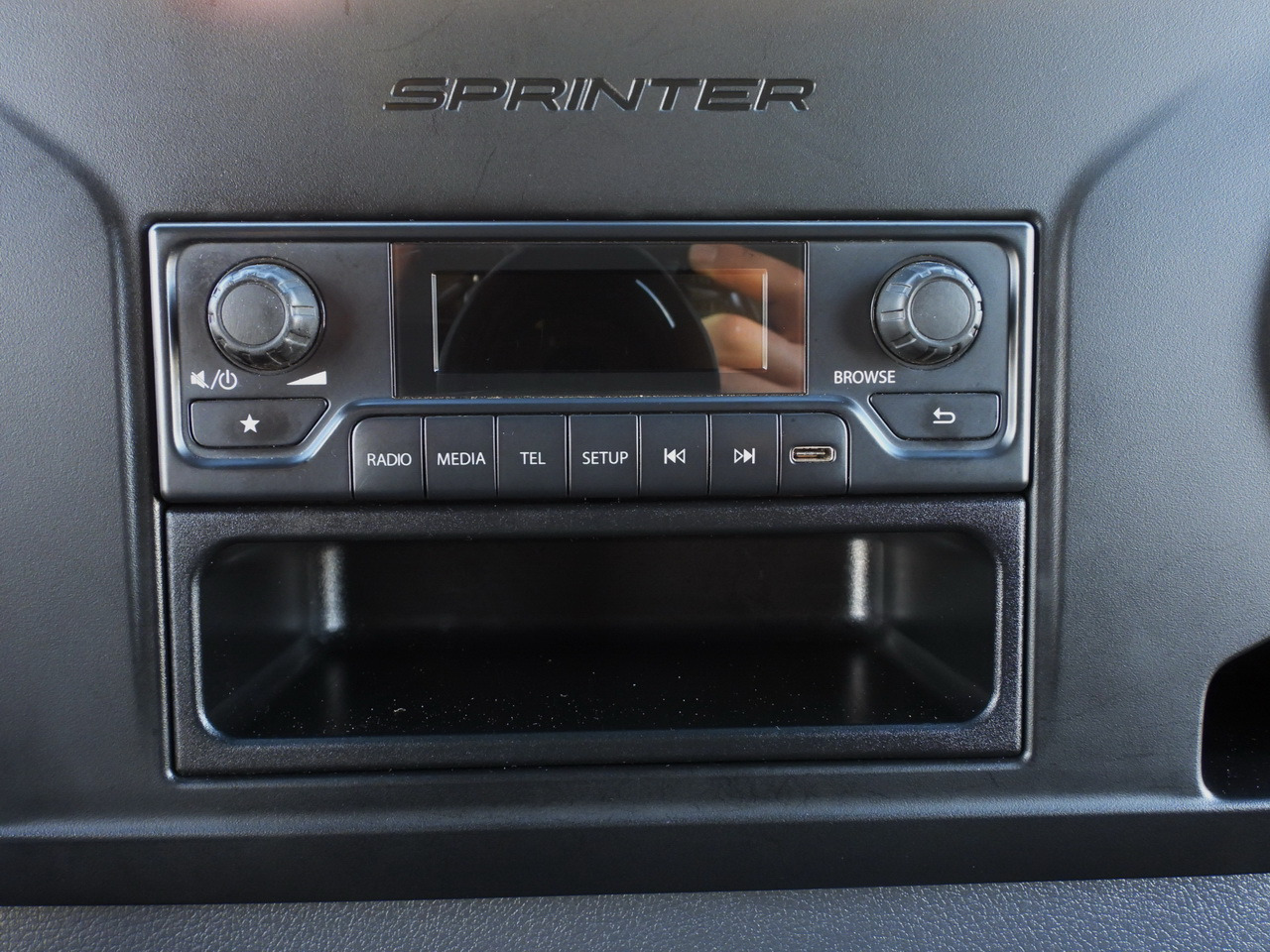 Box van MERCEDES SPRINTER 315 BOX LIFT 8 PALLETS AIR CONDITIONING 150HP: picture 34 Box van MERCEDES SPRINTER 315 BOX LIFT 8 PALLETS AIR CONDITIONING 150HP: picture 34