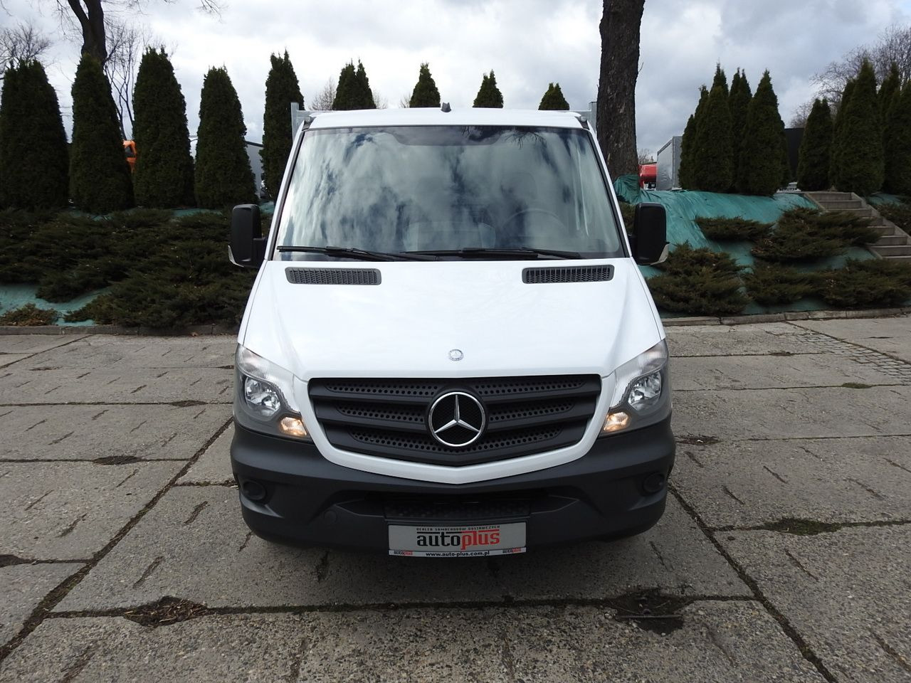 MERCEDES SPRINTER 316 THREE-WAY TIPPER  CRUISE CONTROL AUTOMATIC TRANSMISSION  AIR CONDITIONING  160HP - Tipper van: picture 5 MERCEDES SPRINTER 316 THREE-WAY TIPPER  CRUISE CONTROL AUTOMATIC TRANSMISSION  AIR CONDITIONING  160HP - Tipper van: picture 5