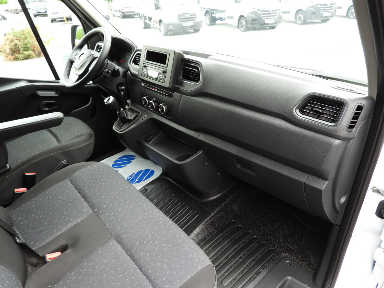 Panel van OPEL MOVANO BOX DELIVERY VAN 7 SEATS CRUISE CONTROL LED LIGHTS AIR CONDITIONING 135HP: picture 35 Panel van OPEL MOVANO BOX DELIVERY VAN 7 SEATS CRUISE CONTROL LED LIGHTS AIR CONDITIONING 135HP: picture 35