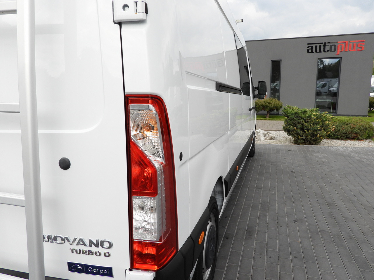 Panel van OPEL MOVANO BOX DELIVERY VAN 7 SEATS CRUISE CONTROL LED LIGHTS AIR CONDITIONING 135HP: picture 17 Panel van OPEL MOVANO BOX DELIVERY VAN 7 SEATS CRUISE CONTROL LED LIGHTS AIR CONDITIONING 135HP: picture 17